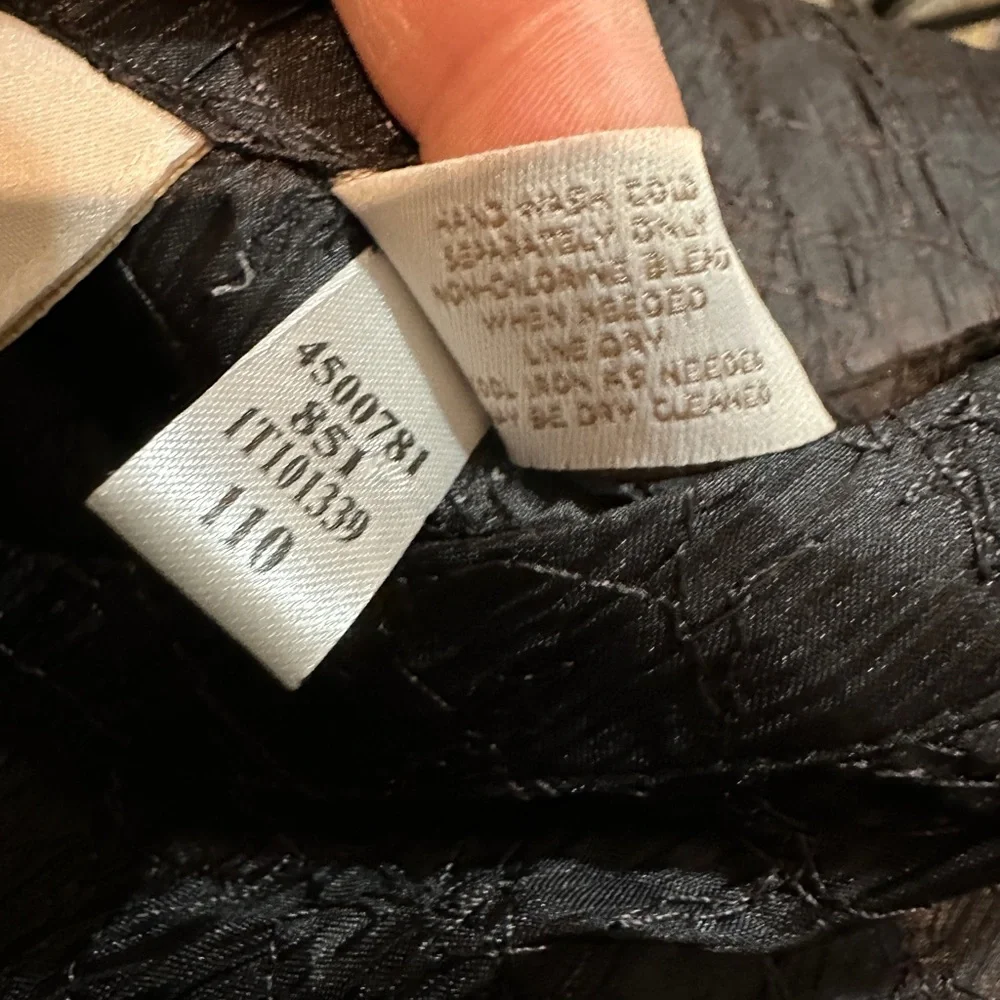 Chico's Black Tunic Length 3/4 Sleeve Crinkly Button Down Satin Blouse 2 Medium - Picture 16 of 16